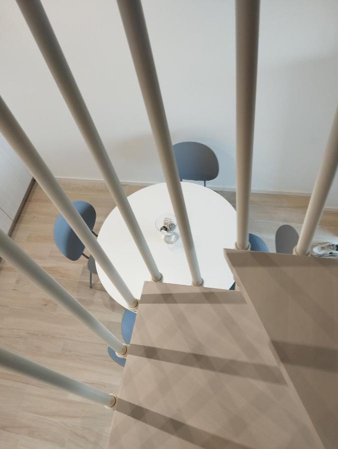 Llhome Bologna Elegante Monolocale Ristrutturato Con Posto Auto Coperto Eksteriør bilde